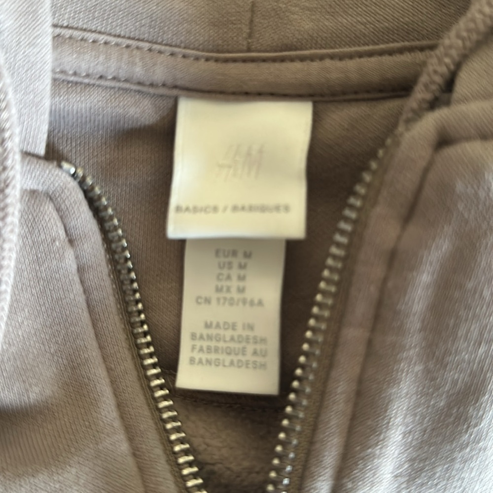 H&M zip up - Picture 2 of 3